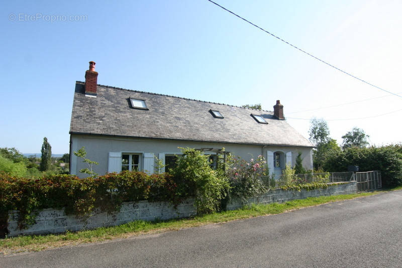 Maison à LUZY