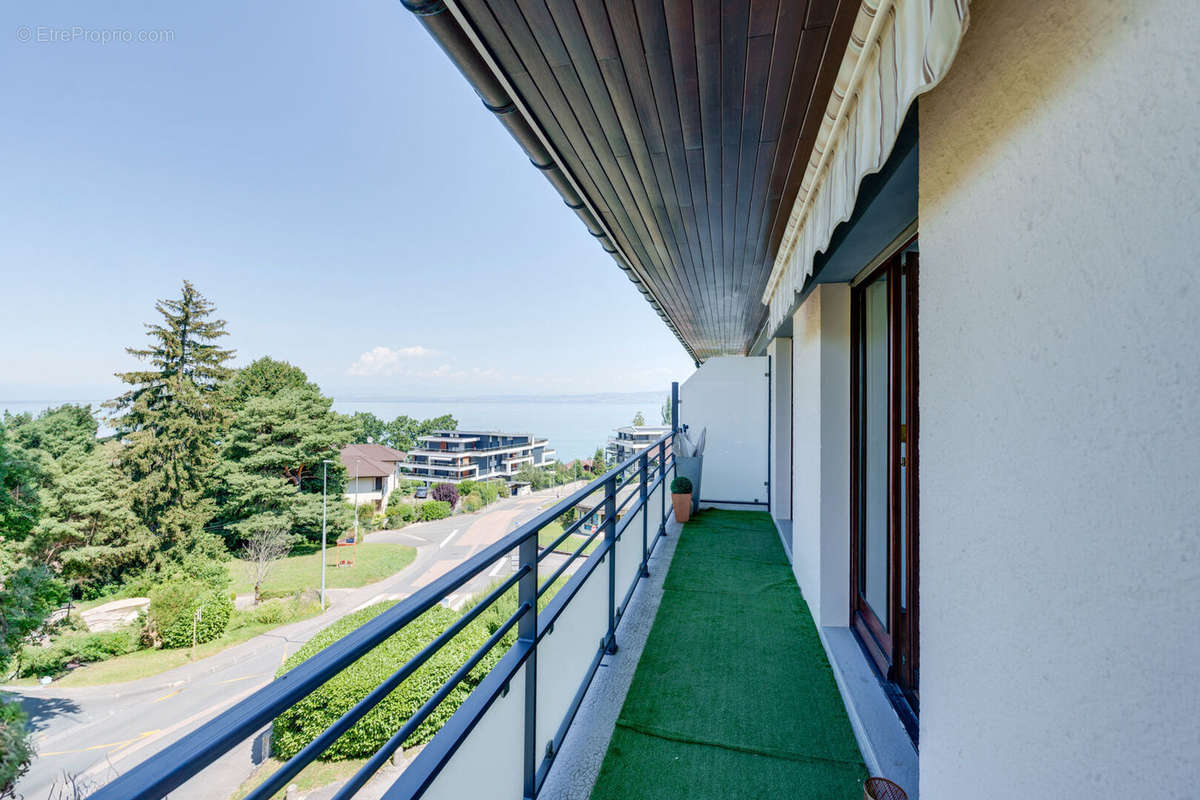 Appartement à EVIAN-LES-BAINS