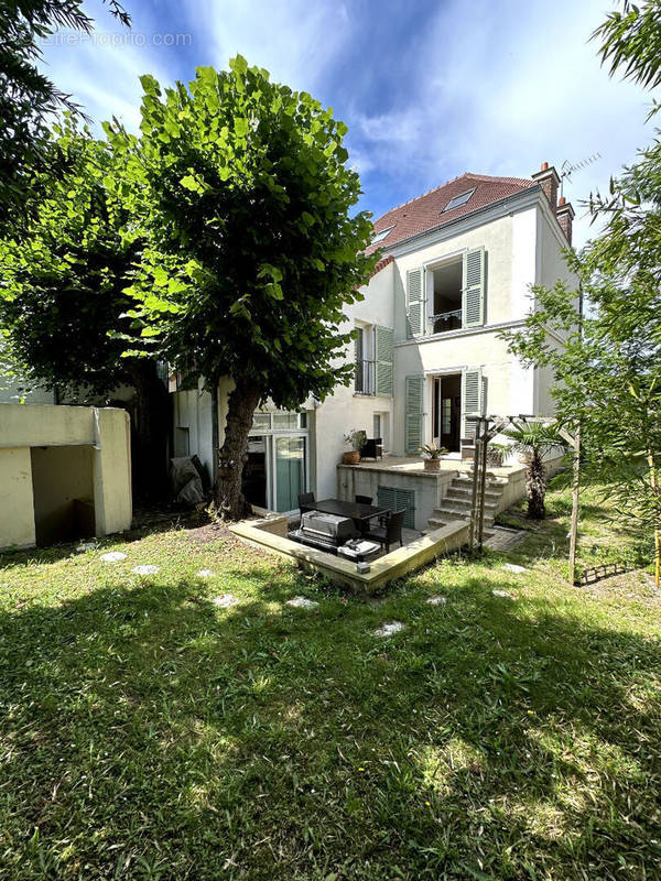 Maison à MAISONS-LAFFITTE