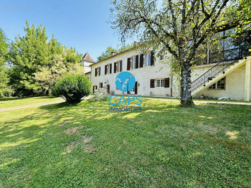 Maison à CAHORS