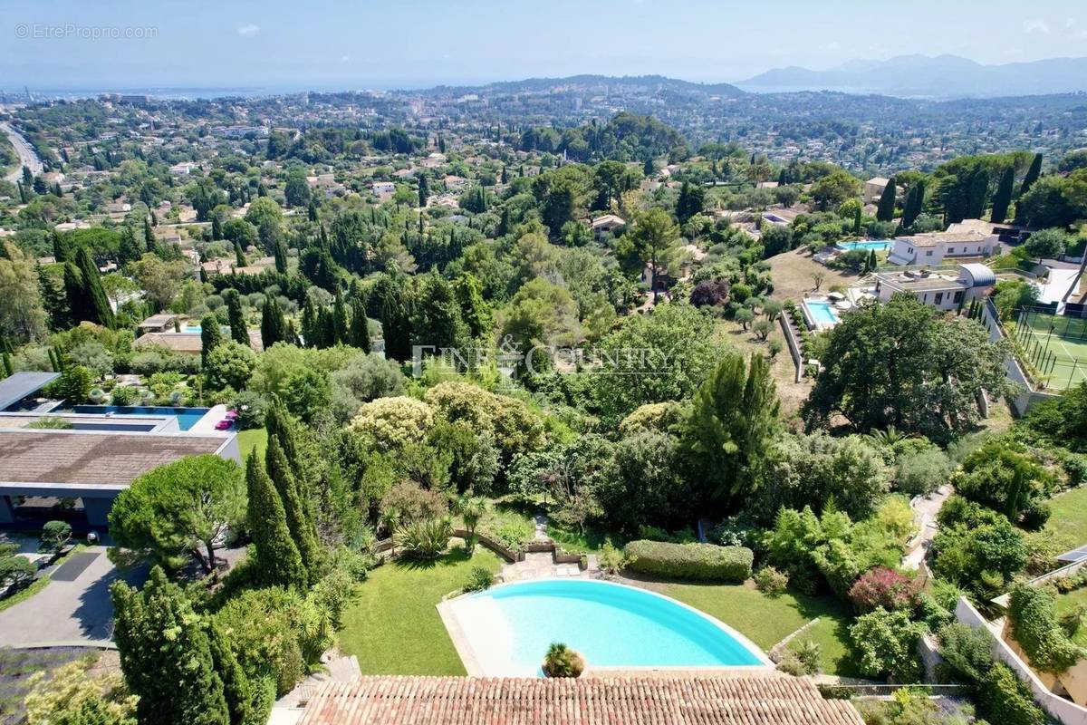 Maison à MOUGINS