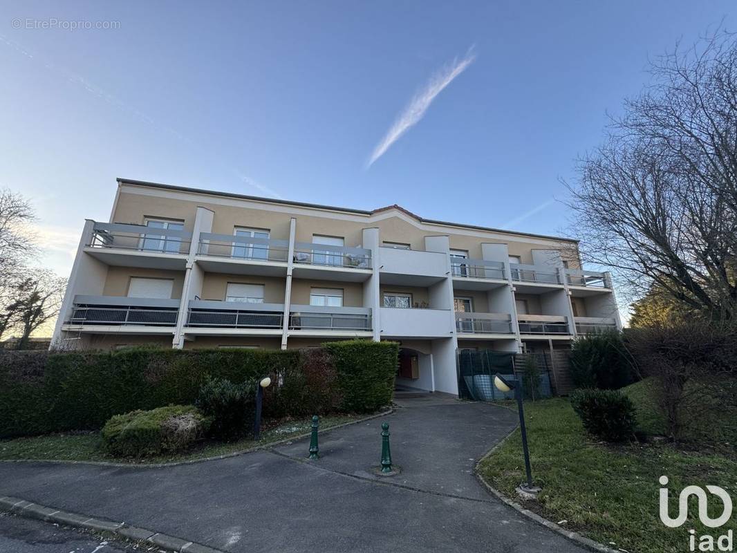 Photo 1 - Appartement à SAINT-GERMAIN-LES-CORBEIL