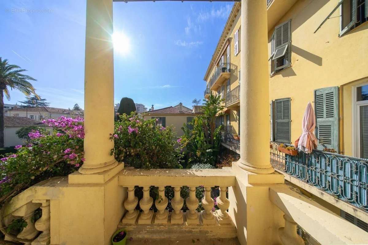 Appartement à CANNES