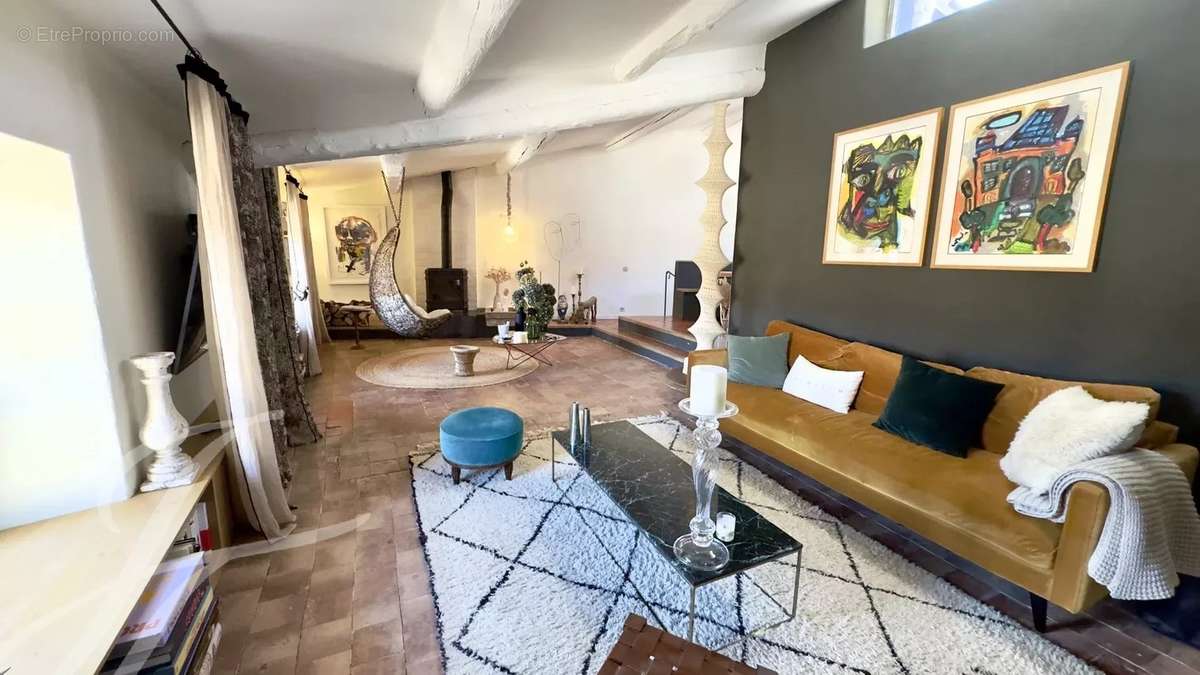 Appartement à LOURMARIN