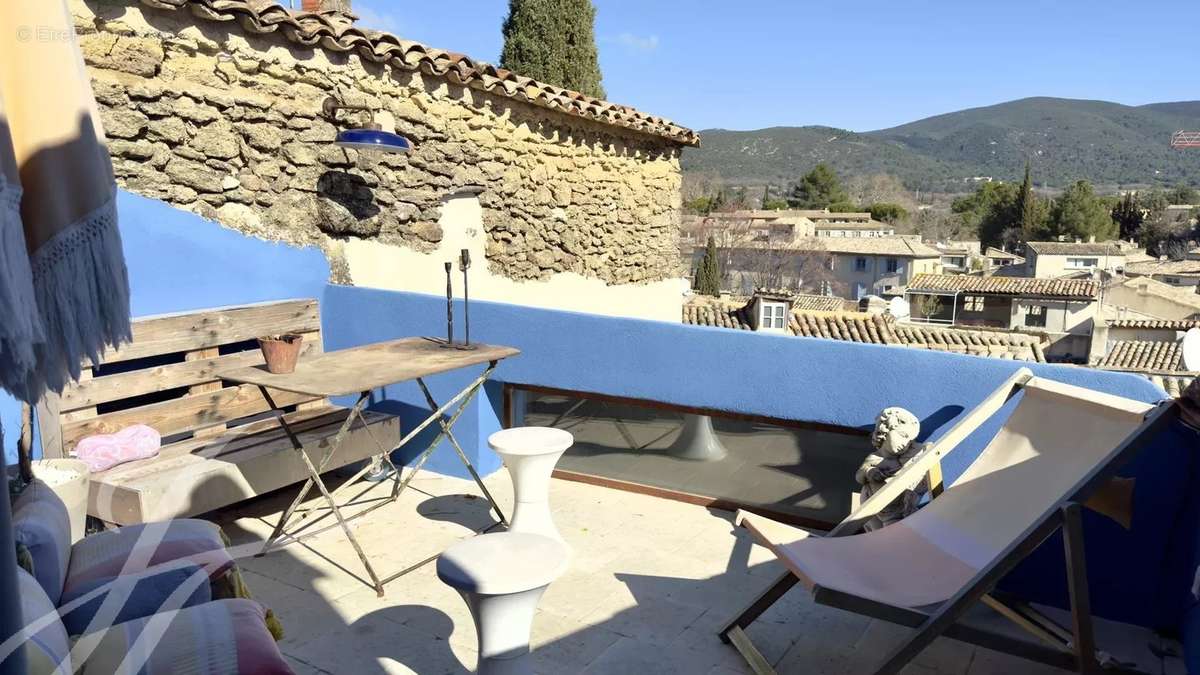 Appartement à LOURMARIN