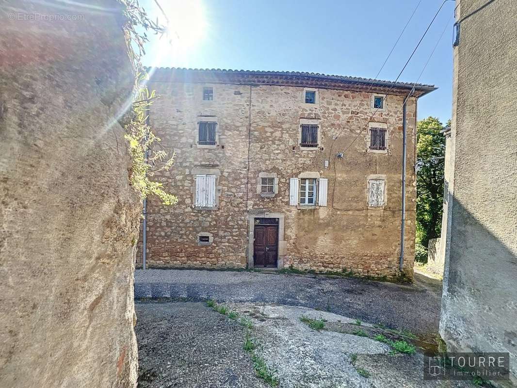 Maison à SAINT-PAUL-LE-JEUNE