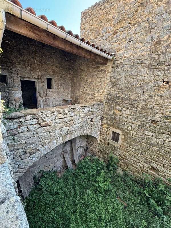 Maison à SAINT-PAUL-LE-JEUNE