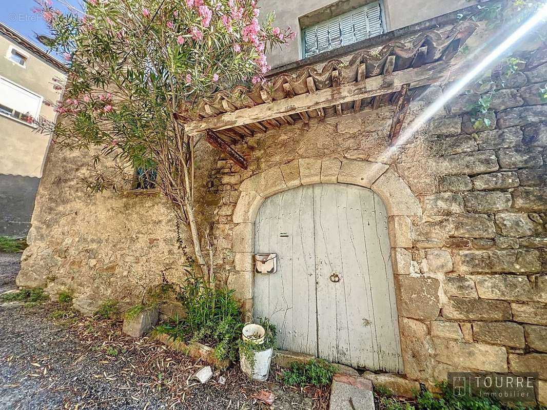 Maison à SAINT-PAUL-LE-JEUNE