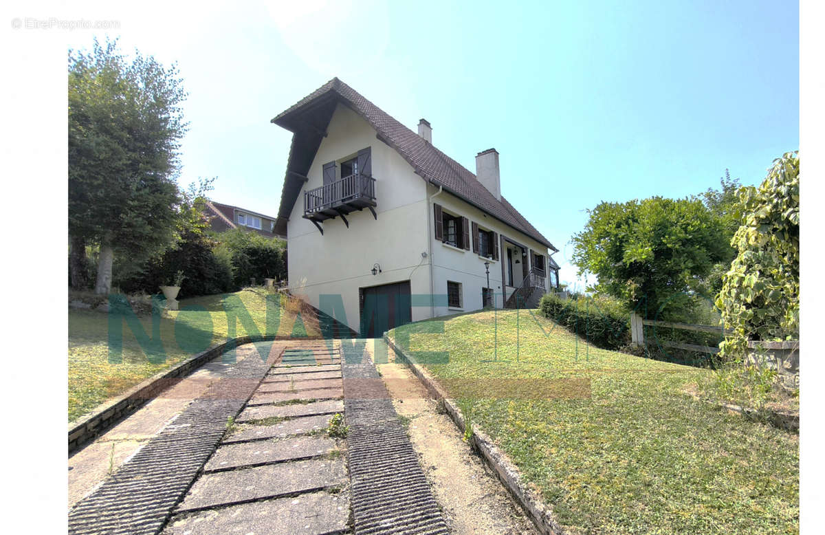 Maison à TOURVILLE-LA-RIVIERE