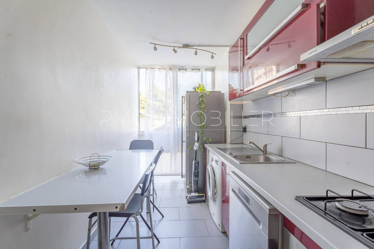 Appartement à MARSEILLE-15E