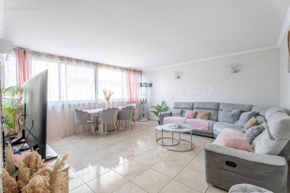 Appartement à MARSEILLE-15E