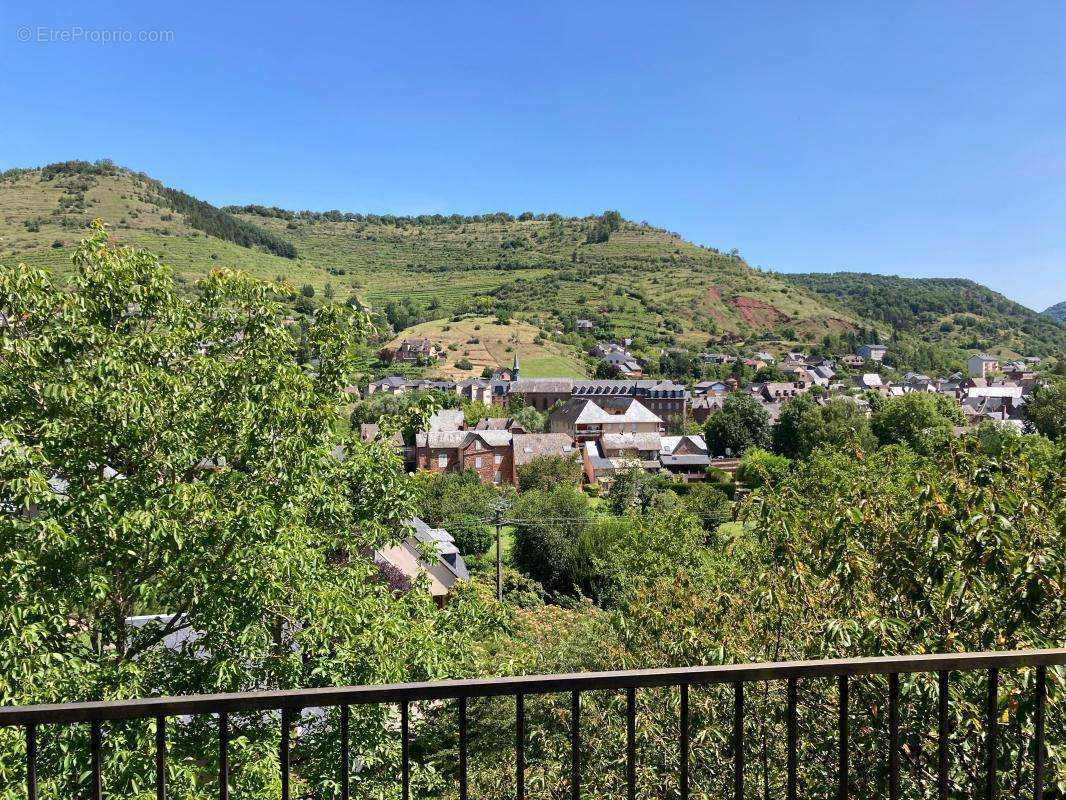 Maison à MARCILLAC-VALLON