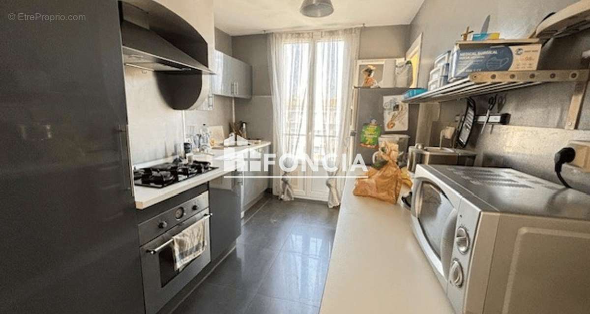 Appartement à MARSEILLE-11E