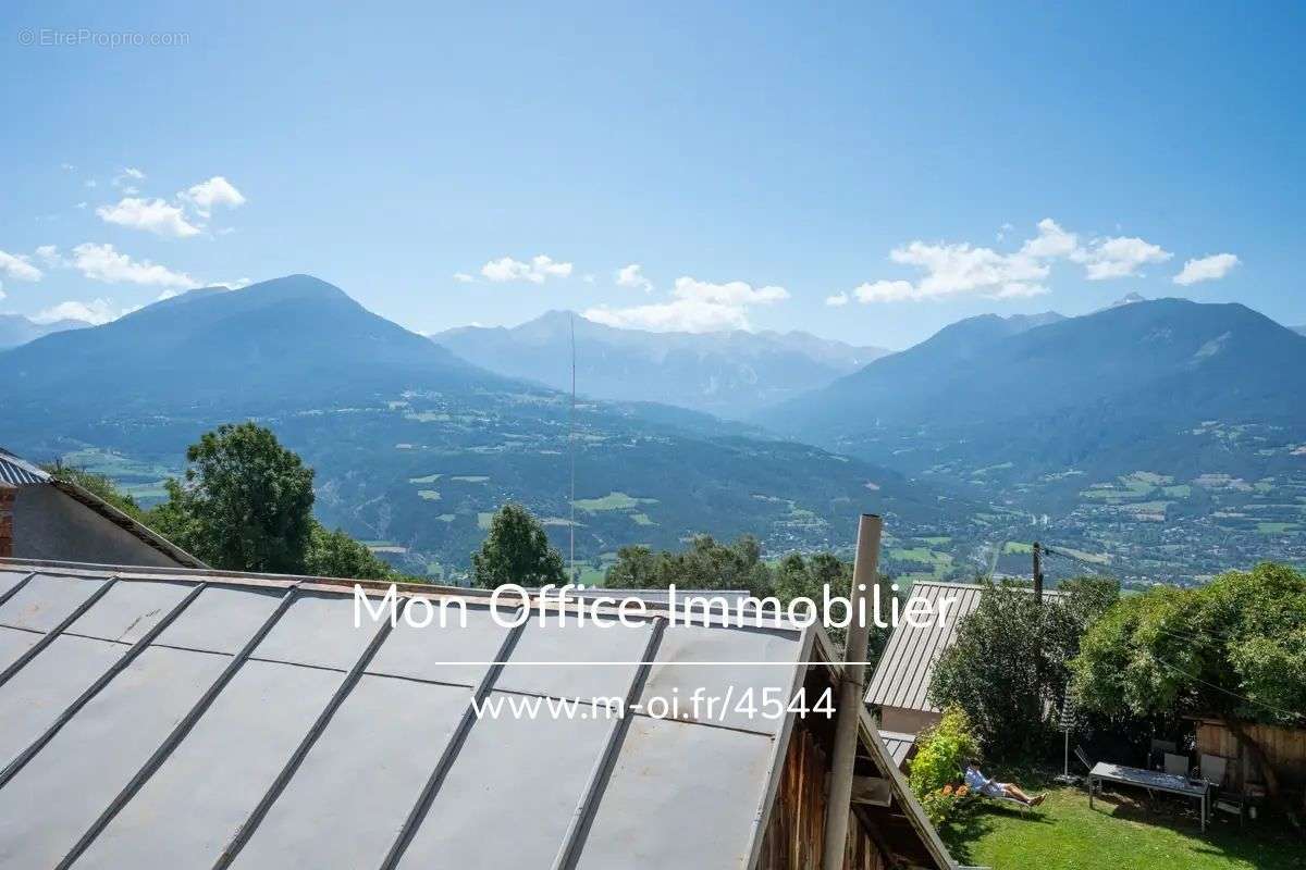 Maison à EMBRUN