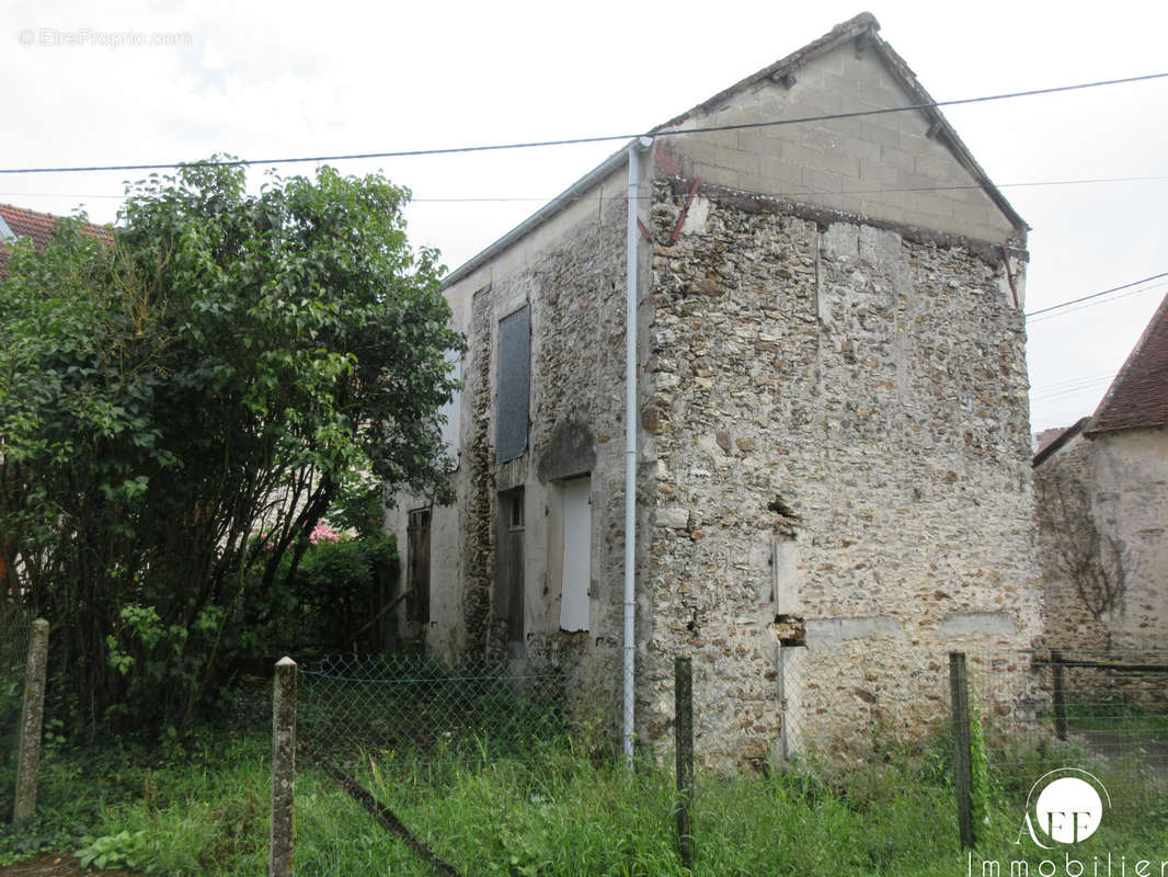 Maison à REBAIS