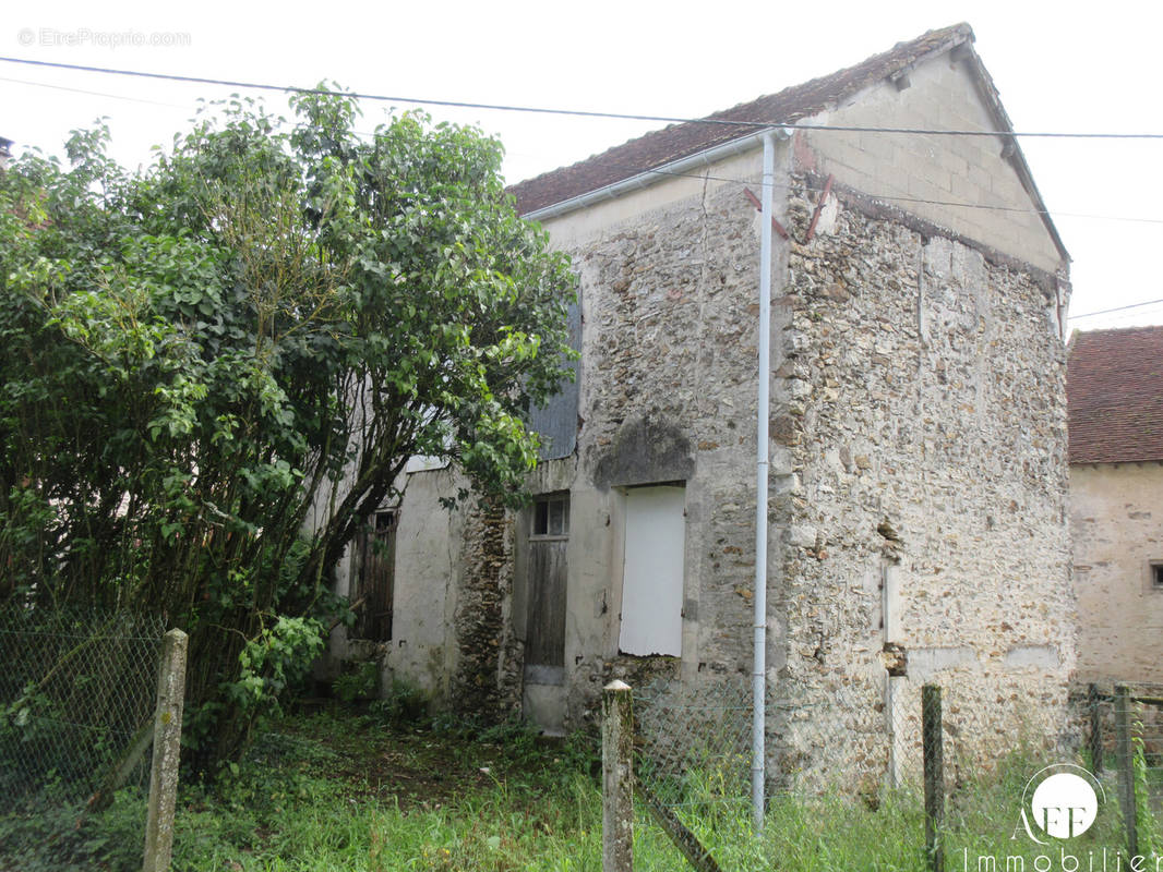 Maison à REBAIS