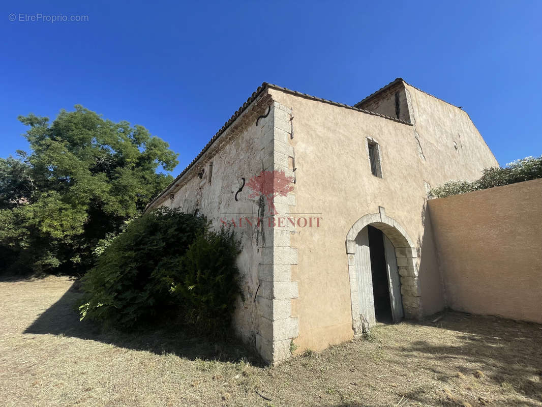 Maison à MONTPEYROUX