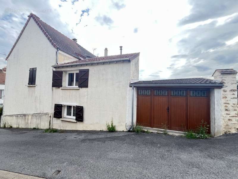 Maison à LA FERTE-SOUS-JOUARRE