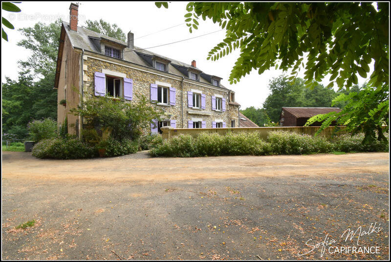 Maison à LE CHATELET