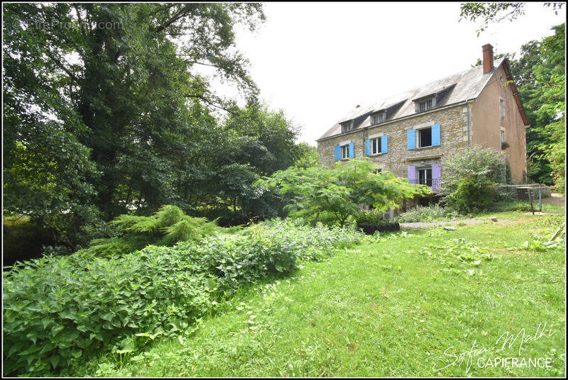 Maison à SAINT-JEANVRIN