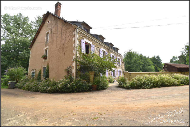 Maison à SAINT-JEANVRIN