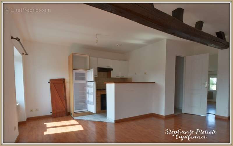 Appartement à IVOY-LE-PRE