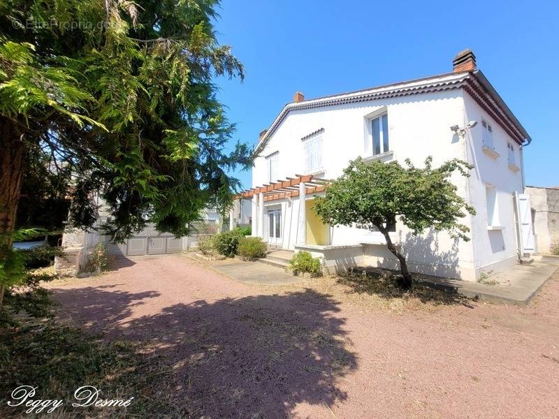 Maison à SAINT-XANDRE