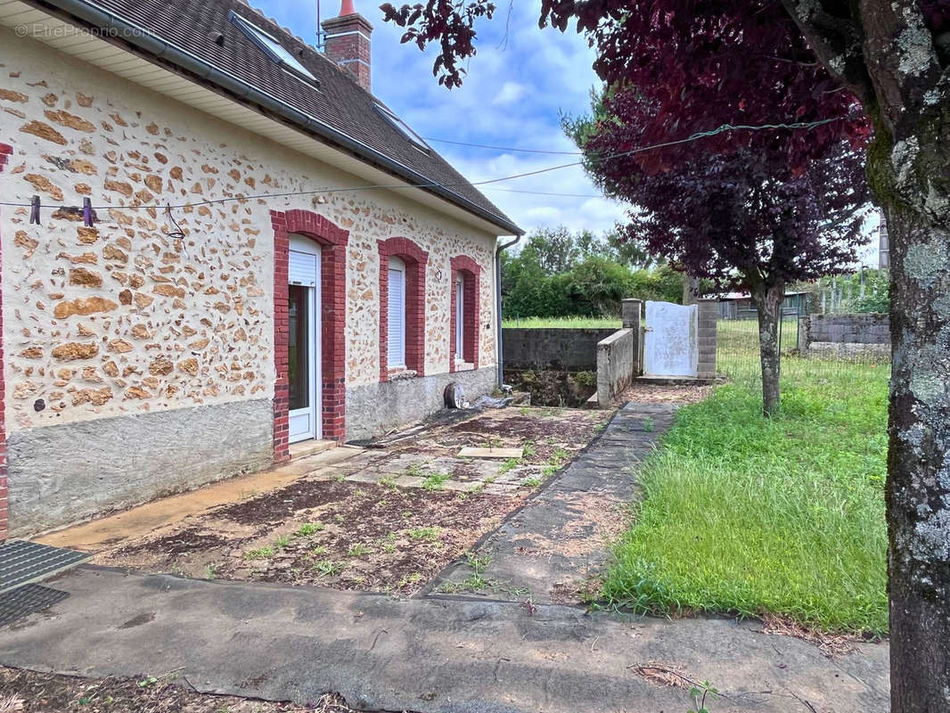 Maison à COUDRECIEUX