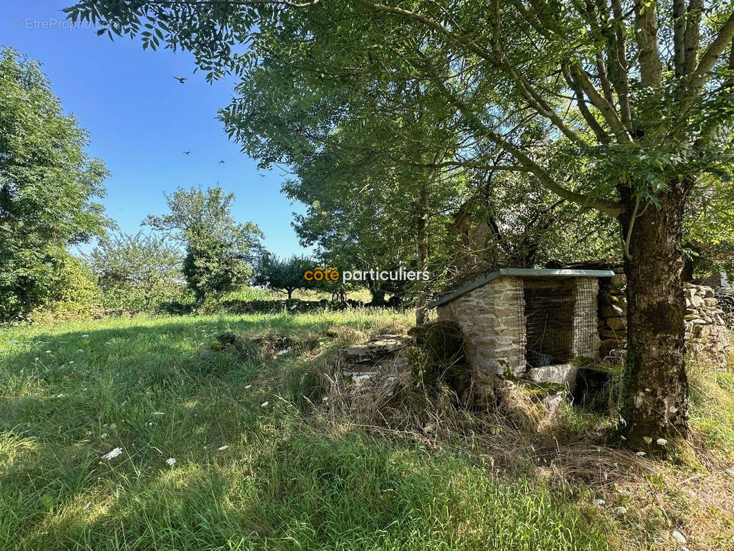 Maison à LUC-LA-PRIMAUBE