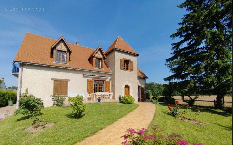 Façade  - Maison à JOUE-LES-TOURS