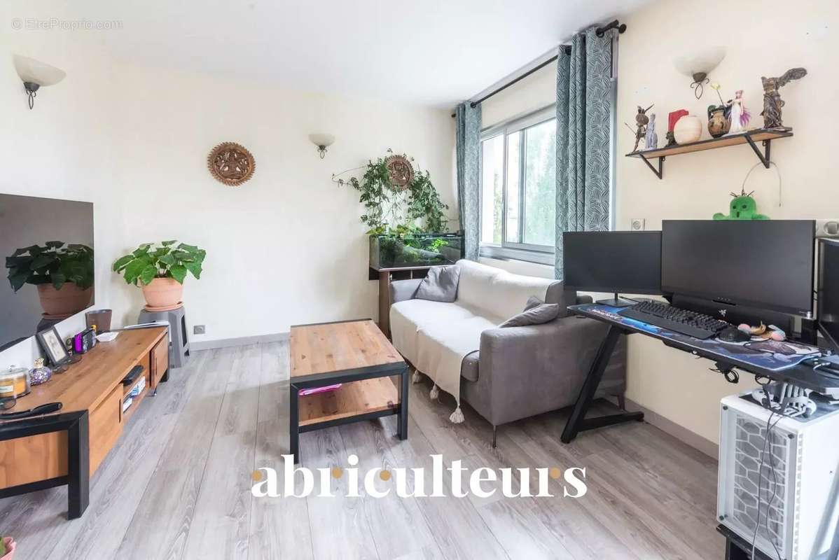 Appartement à MAISONS-LAFFITTE