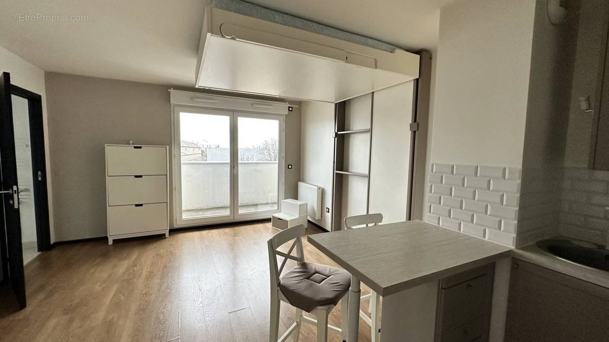 Appartement à ROMAINVILLE