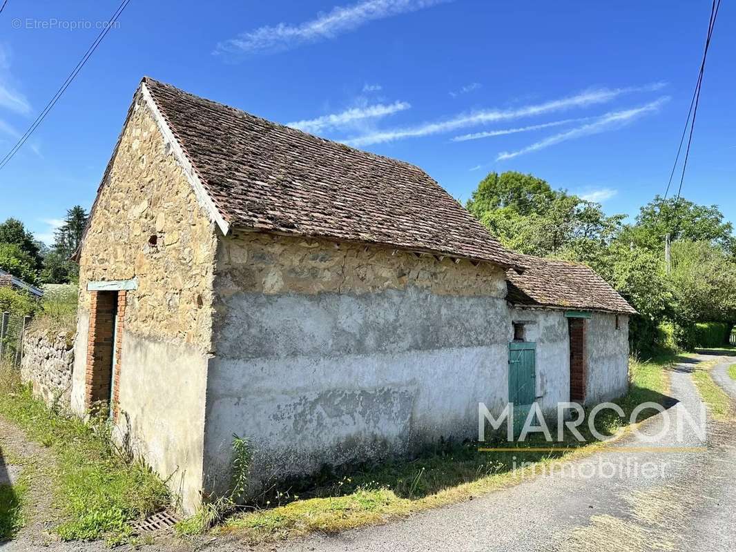 Maison à CHENIERS