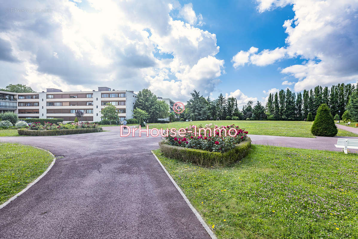 Appartement à NOISY-LE-ROI