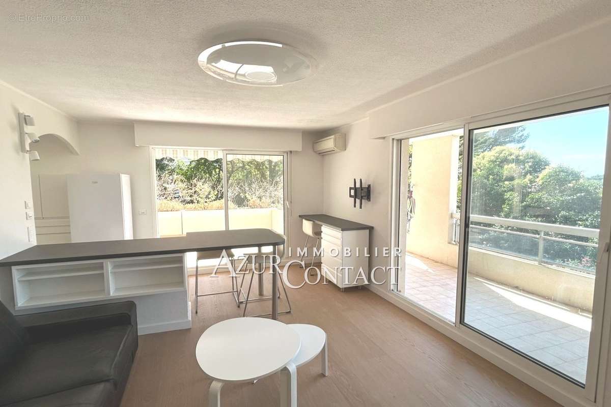 Appartement à MOUGINS