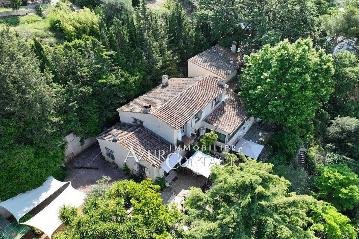 Maison à MOUGINS