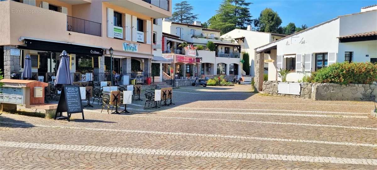 Appartement à VILLENEUVE-LOUBET