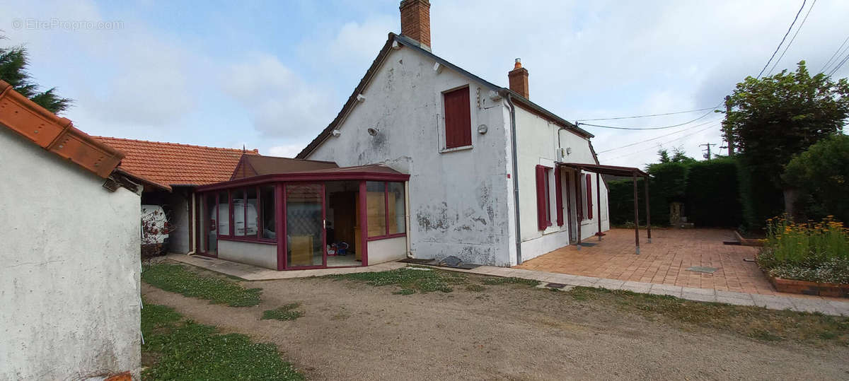 Maison à JUSSY-LE-CHAUDRIER