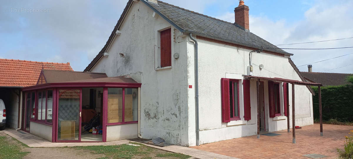 Maison à JUSSY-LE-CHAUDRIER