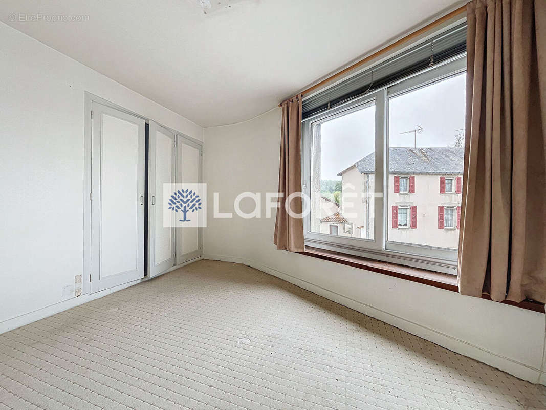 Appartement à SECONDIGNY