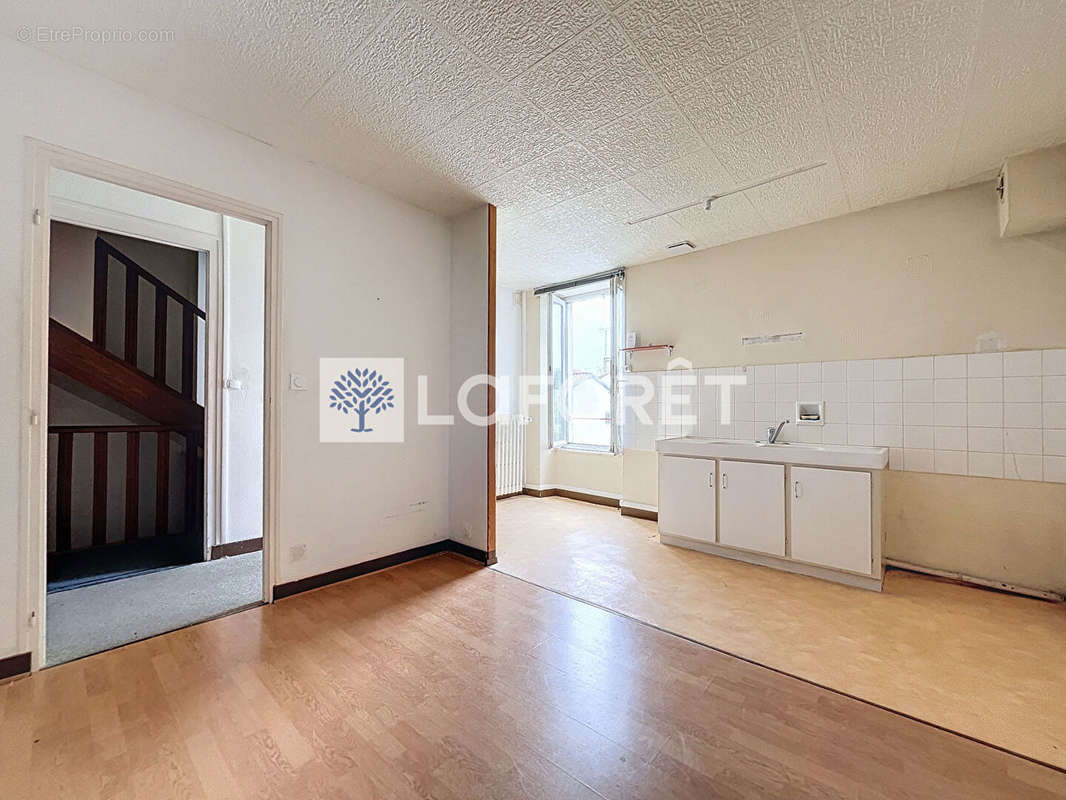 Appartement à SECONDIGNY