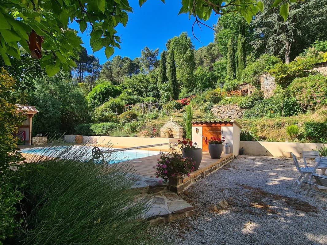 Maison à SAINT-FLORENT-SUR-AUZONNET