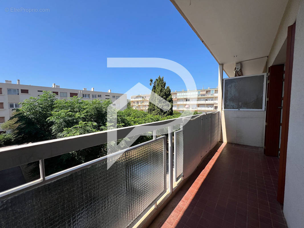 Appartement à HYERES