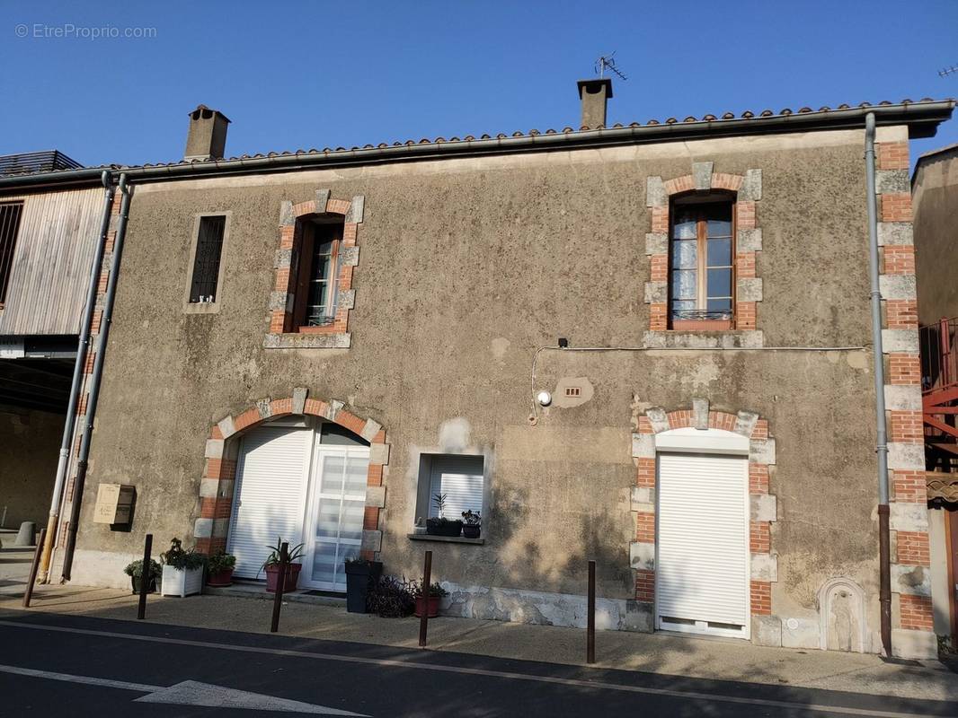 Appartement à THEZAN-LES-BEZIERS