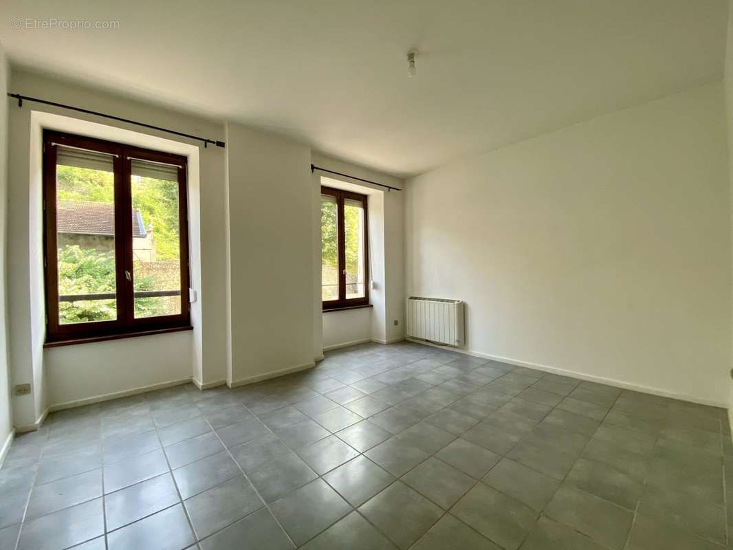 Chambre 1 - Appartement à VIENNE