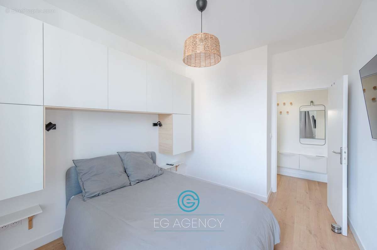 Appartement à MARSEILLE-2E