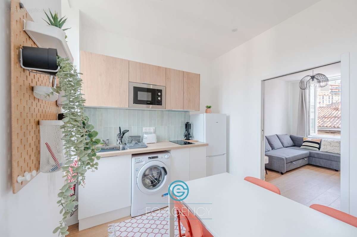 Appartement à MARSEILLE-2E