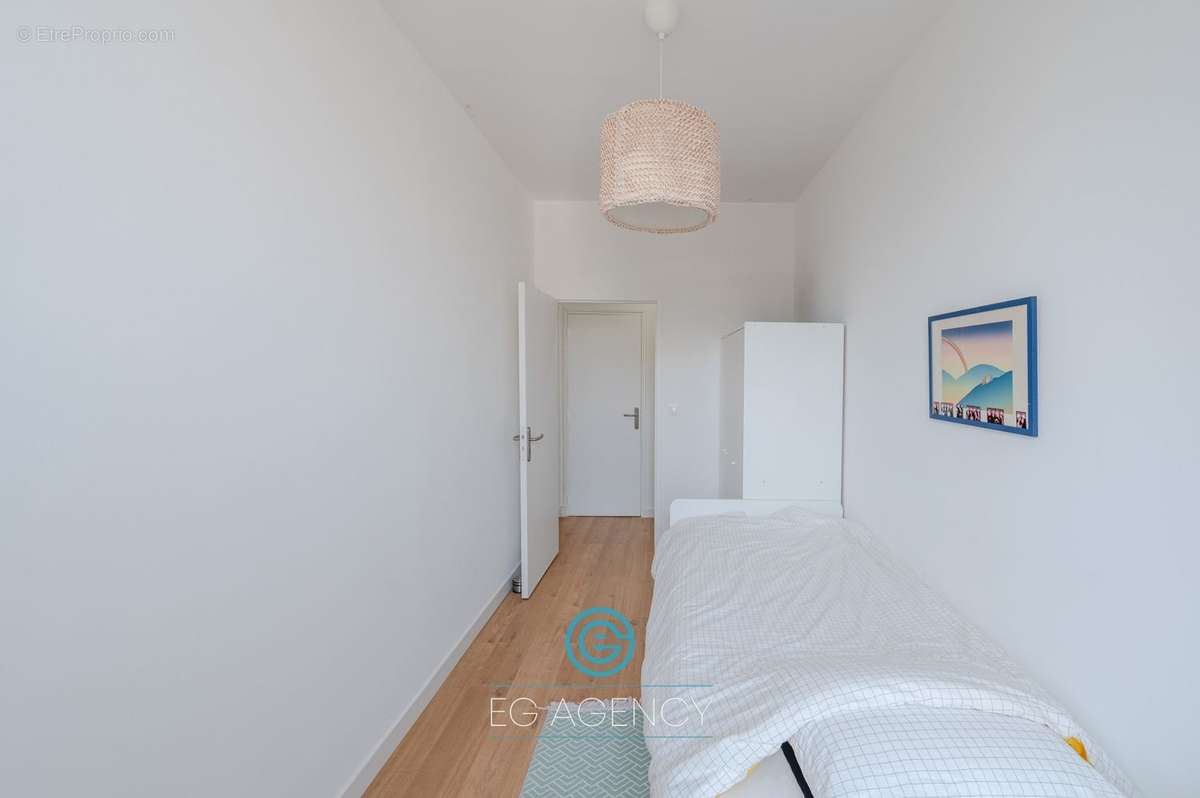 Appartement à MARSEILLE-2E