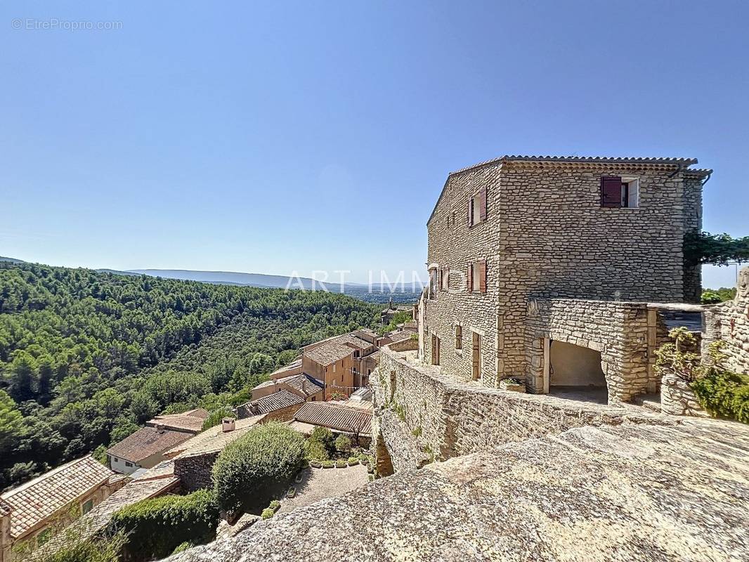 Maison à SAUMANE-DE-VAUCLUSE