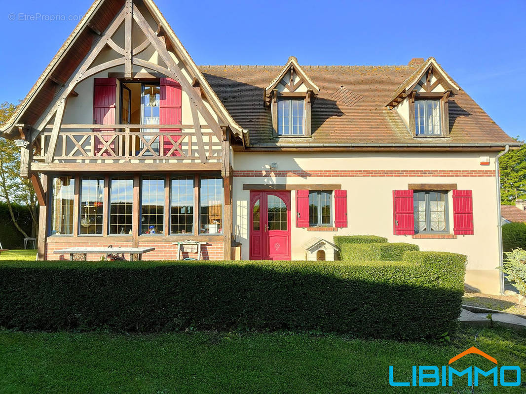 Maison à BEAUVAIS